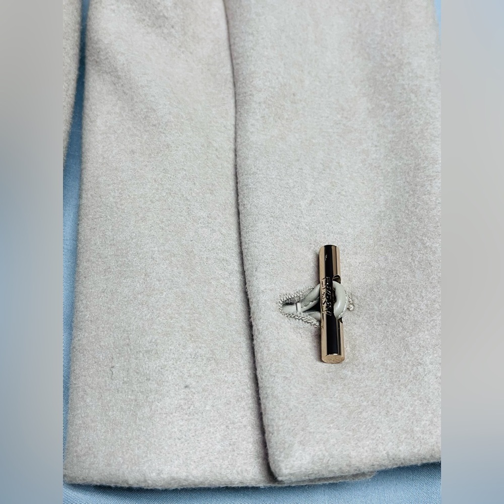 DKNY Trench Coat Cream Color - Picture 7 of 7